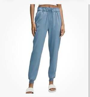 Lululemon Stretch High-Rise Jogger *Full Length Size 4 Luxury Athleisure